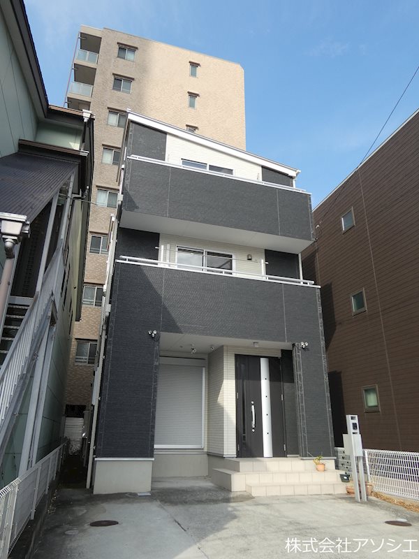 弥生町レントハウスのご紹介は住まいの窓口アソシエにお任せください。