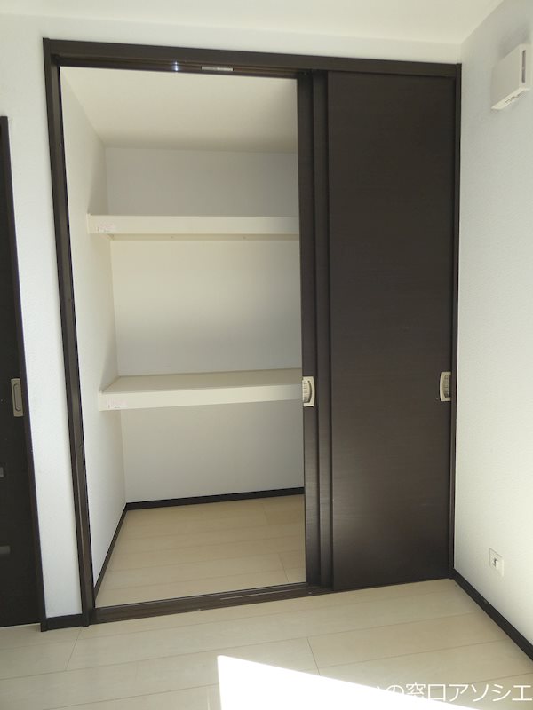 弥生町レントハウス 収納