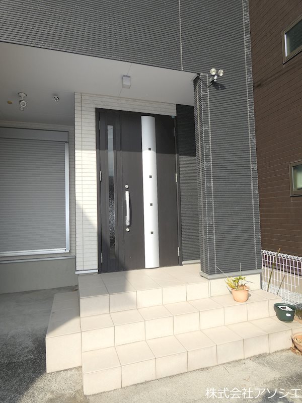 弥生町レントハウス 玄関