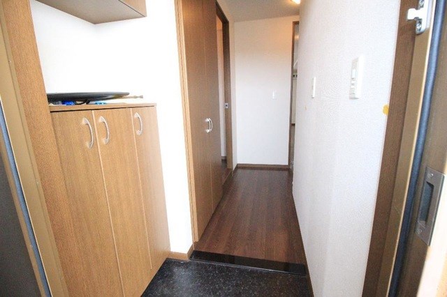 カーサAkiyama 玄関
