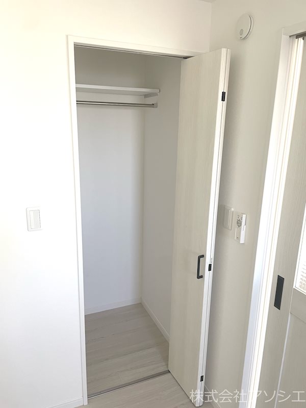 ガーデンプレイス吉川 収納