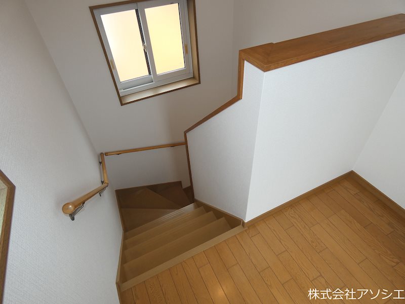 会田貸家 階段