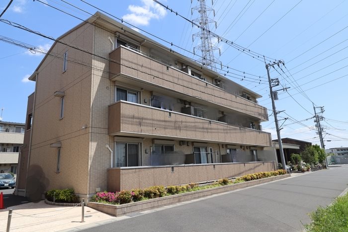 パークフラッツのご紹介は住まいの窓口アソシエにお任せください。