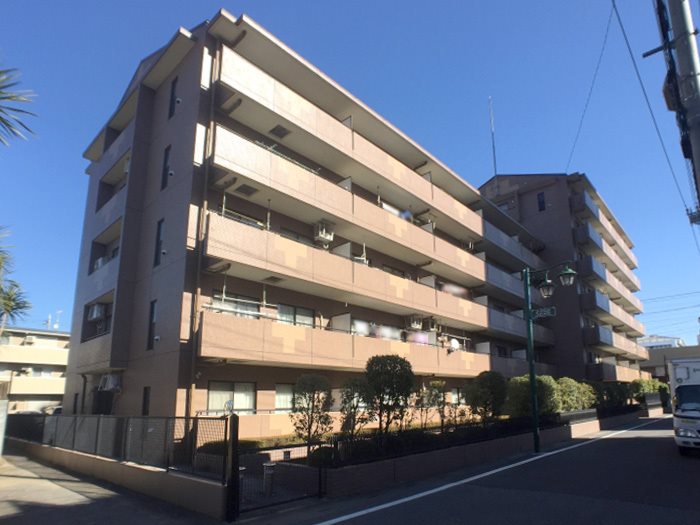 クレドール草加のご紹介は住まいの窓口アソシエにお任せください。