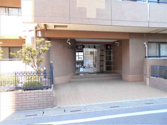 クレドール草加 エントランス