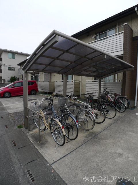 フォレスト・K 駐輪場