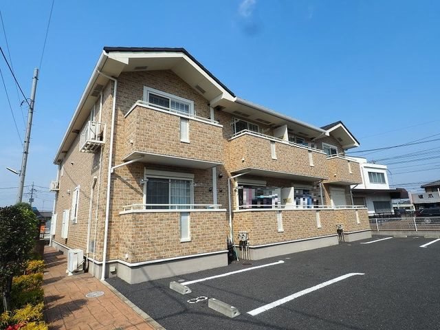 クレールのご紹介は住いの窓口 アソシエにお任せください。