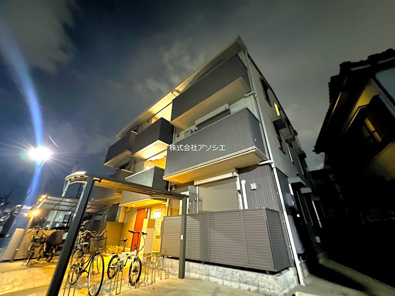 ソシア青井のご紹介は住まいの窓口アソシエにお任せください。
