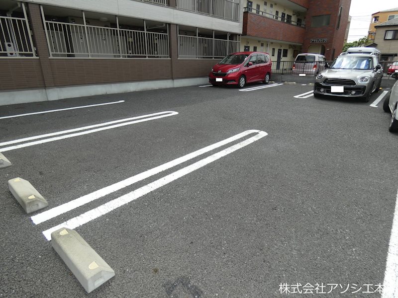 アサヒ・レジデンスⅠ 駐車場