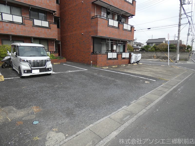 アーバンコート森壱番館 駐車場