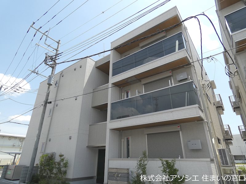 アグライア アグライアのご紹介は住いの窓口アソシエにお任せ下さい。