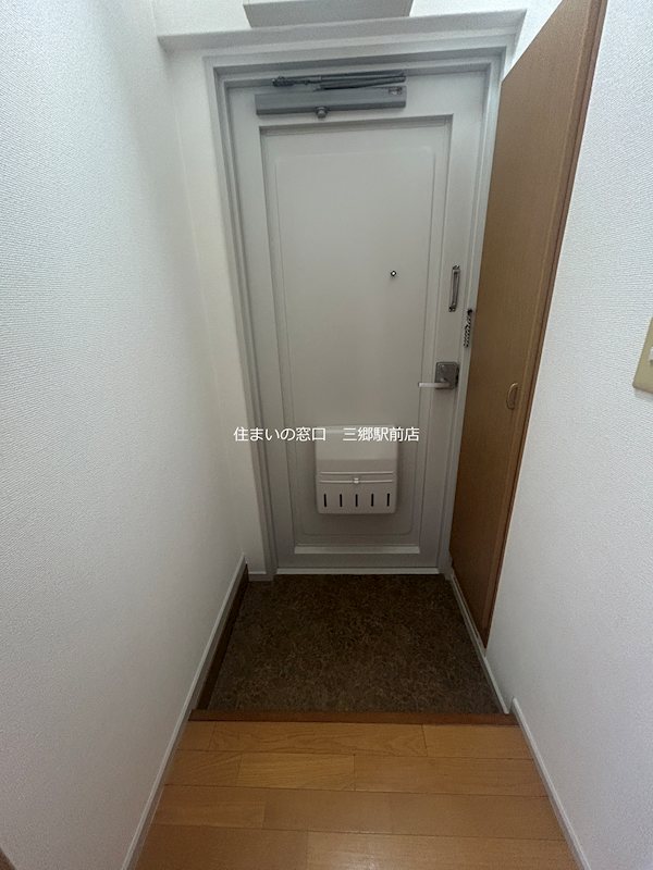 秋山コーポラス 玄関