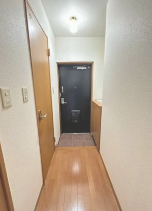 メゾンデュプレ 玄関