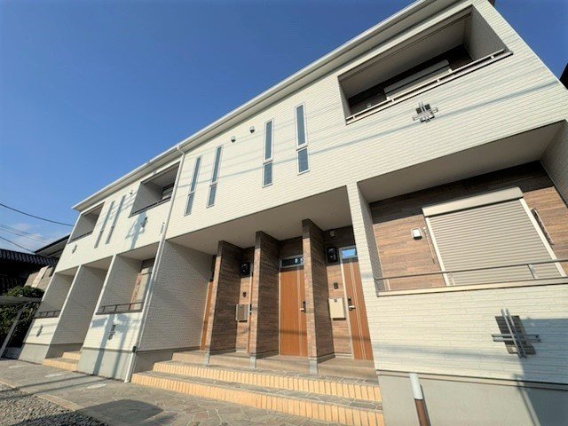 グロワール・ブランシュのご紹介は住まいの窓口アソシエにお任せ下さい。