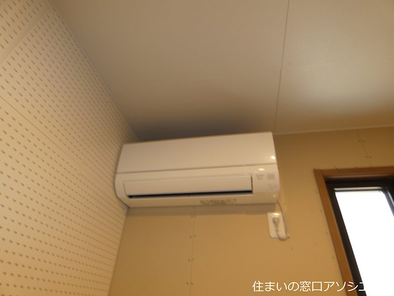 赤山BASE ガレージ内エアコン
