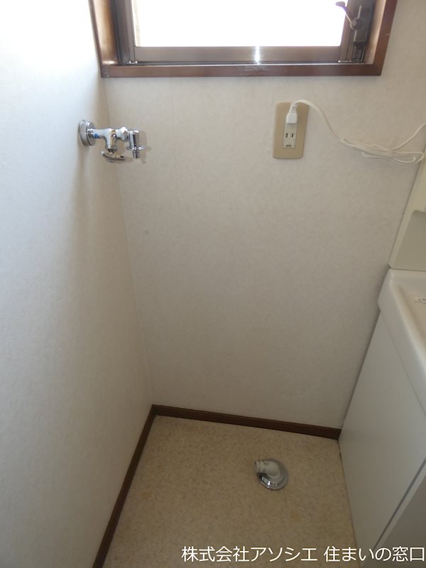 メゾンAOBA　B棟 室内洗濯機置き場